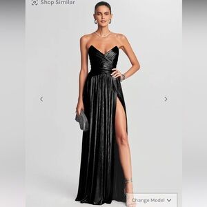Elegant Black Strapless Gown RETROFETE WALDORF DRESS